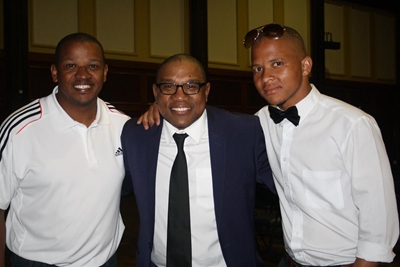 Kaapse grapjas laat die trane rol